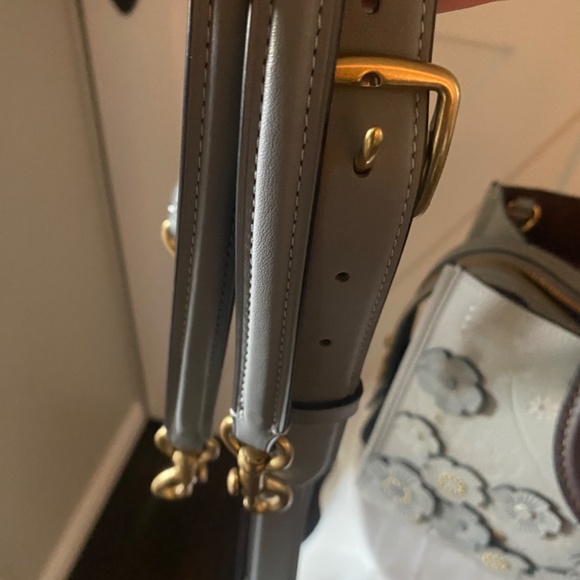 Coach Rogue 30 Tea Rose - Picture 10 of 10